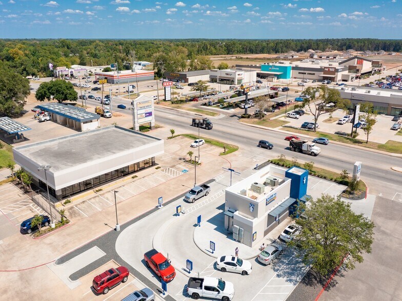 More Photos Of 12466 I 45 N, Willis Unknown For Lease