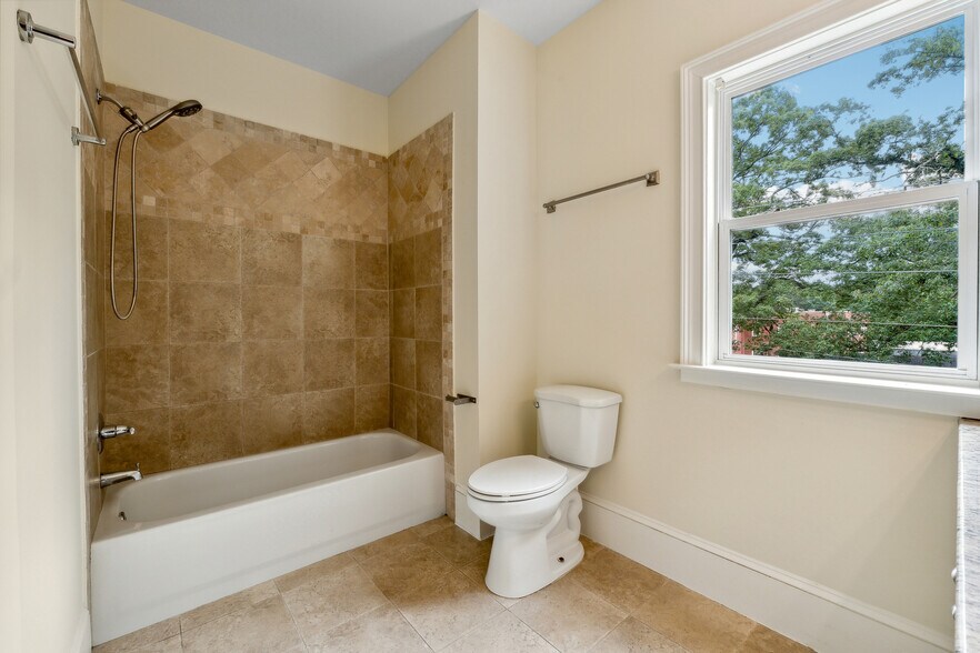 More Photos Of 1303 N Druid Hills Rd NE, Brookhaven Office Residential For Sale