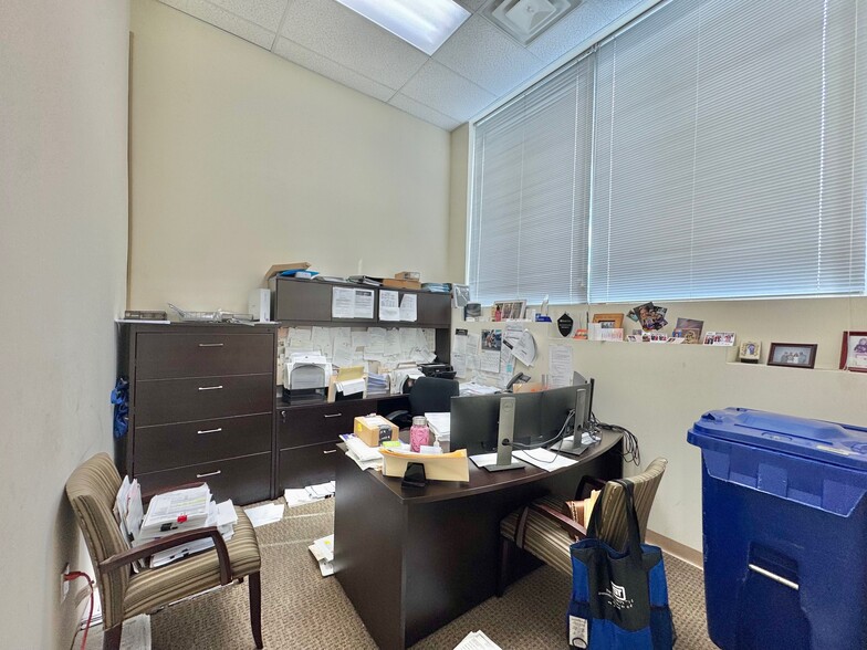 More Photos Of 215-15 Northern Blvd, Bayside Storefront Retail Office For Sale