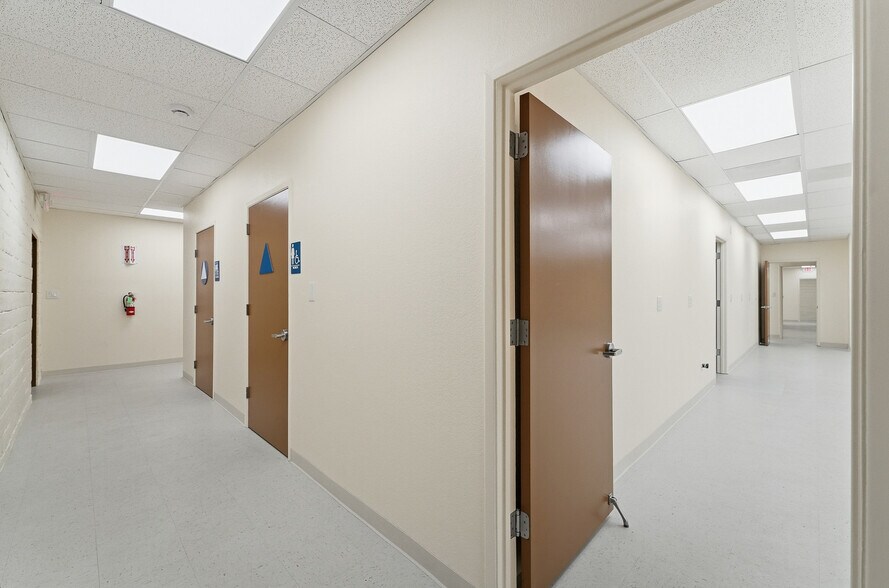More Photos Of 6006 N El Dorado St, Stockton Office For Sale