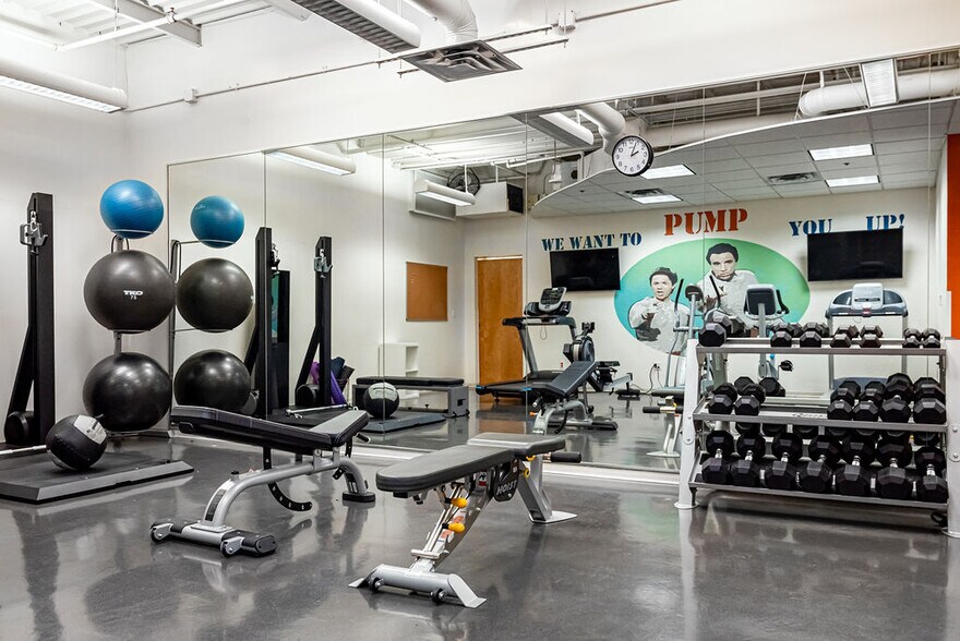 More Photos Of 601-603 N Lamar Blvd, Austin General Retail For Lease