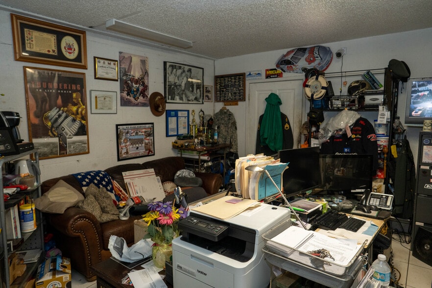 More Photos Of 1800-1812 SW 7th Ave, Pompano Beach Warehouse For Sale