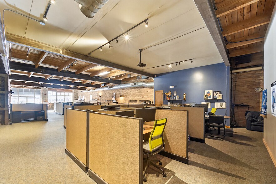 More Photos Of 510 College Ave, Racine Storefront Retail Office For Sale