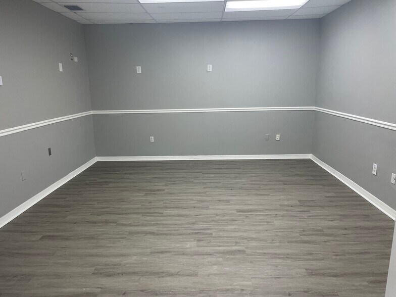 More Photos Of 1301 Seminole Blvd, Largo Medical For Lease