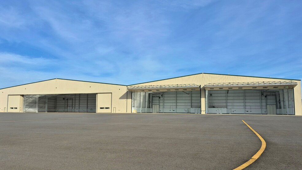 Primary Photo Of 12020 Higgins Airport Way, Burlington Airplane Hangar For Lease