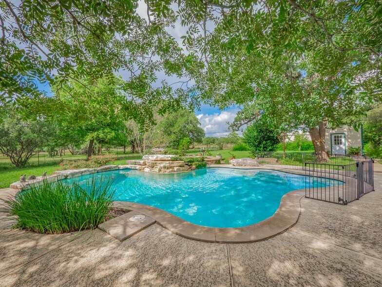 More Photos Of 13511 Carpenter Ln, Manchaca Land For Sale