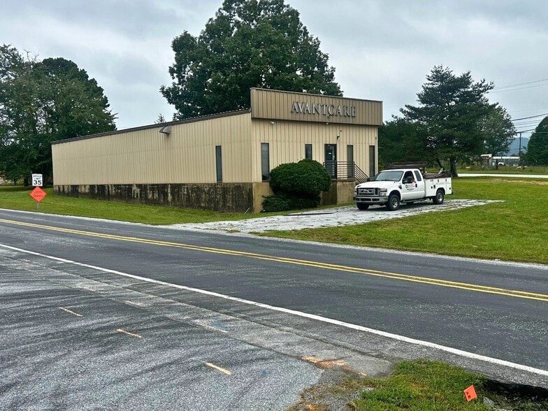 More Photos Of 3937 Chimney Rock Rd, Hendersonville Warehouse For Sale