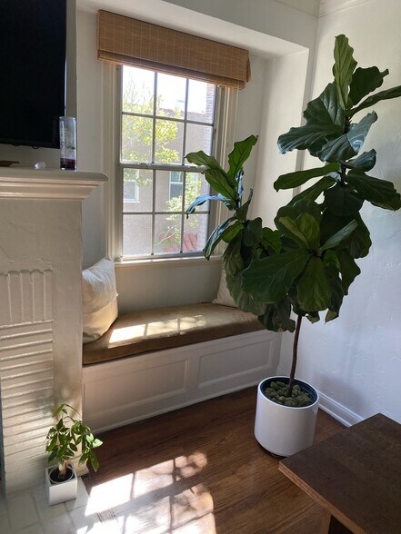 More Photos Of 751 N Hayworth Ave, Los Angeles Apartments For Sale