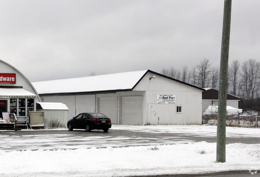 More Photos Of 533 Pefferlaw Rd, Georgina Manufacturing For Lease