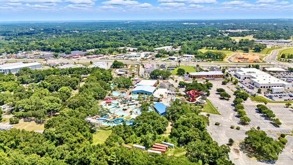 More Photos Of 6709 Pensacola Blvd, Pensacola Amusement Park For Sale