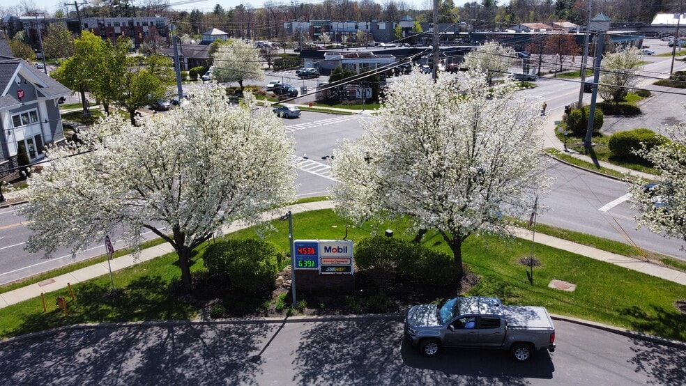 More Photos Of 80 West Ave, Saratoga Springs Convenience Store For Lease