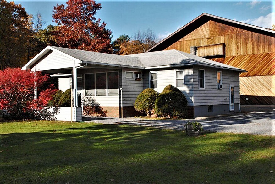More Photos Of 334 NY-32A, Palenville Hotel For Sale