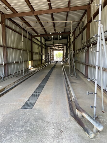 More Photos Of 2721 E SH 31, Kilgore Industrial For Sale