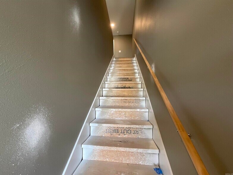 More Photos Of 405 & 407 E Center Street, Jacksonville Specialty For Sale