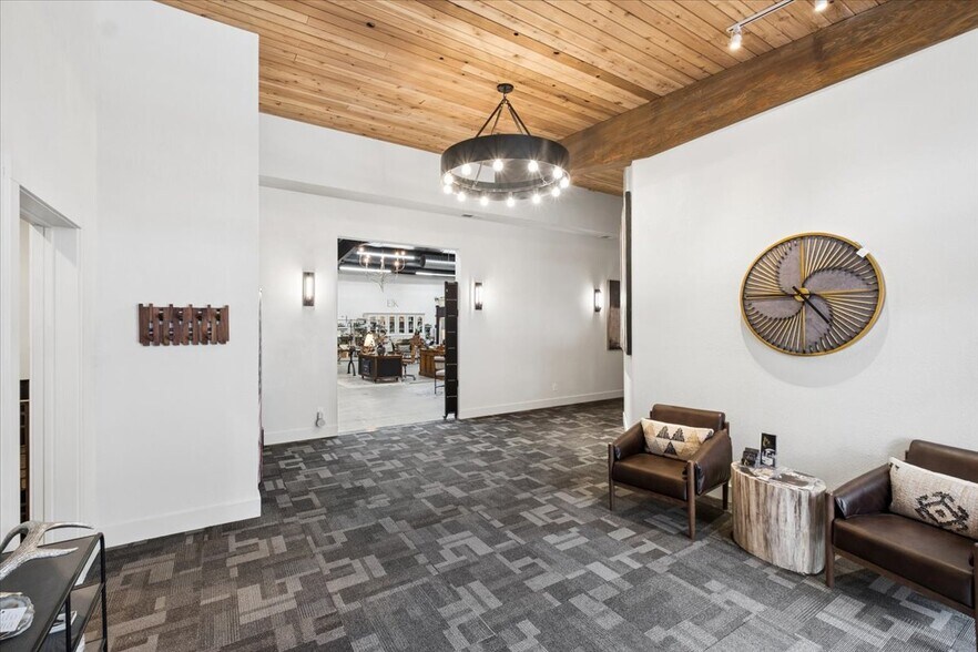 More Photos Of 20 2nd Ave E, Kalispell Office For Sale