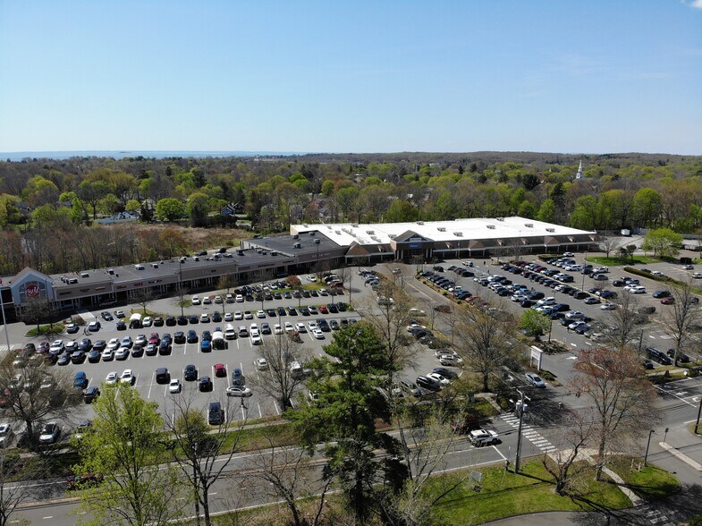 More Photos Of 830-900 Boston Post Rd, Guilford Storefront For Sale