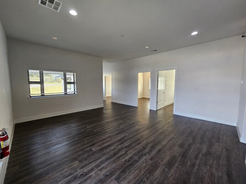 More Photos Of 230 Klattenhoff Ln, Hutto Office For Lease