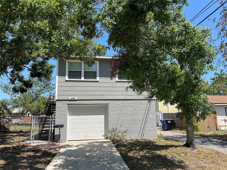 More Photos Of 1668 28th Ave N, Saint Petersburg Multifamily For Sale