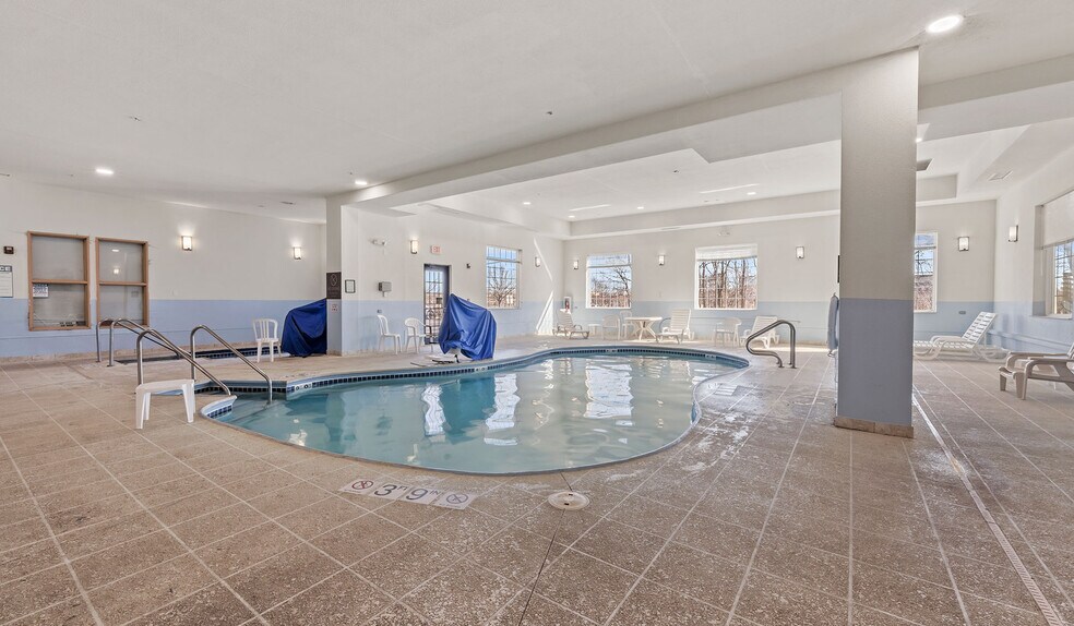 More Photos Of 1775 E Belvidere Rd, Grayslake Hotel For Sale