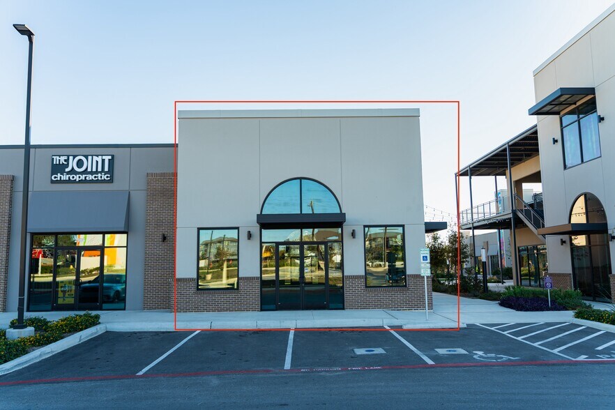 More Photos Of 2860 Military dr, San Antonio General Retail For Lease