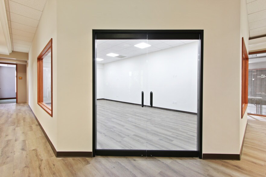 More Photos Of 18 Truman, Irvine Office For Lease