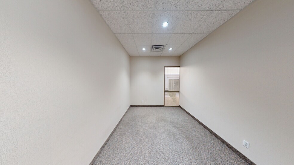 More Photos Of 54 N Pecos Rd, Henderson Medical For Lease