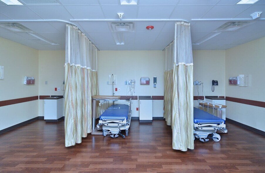 More Photos Of 803 N Jackson St, Albany Office For Lease