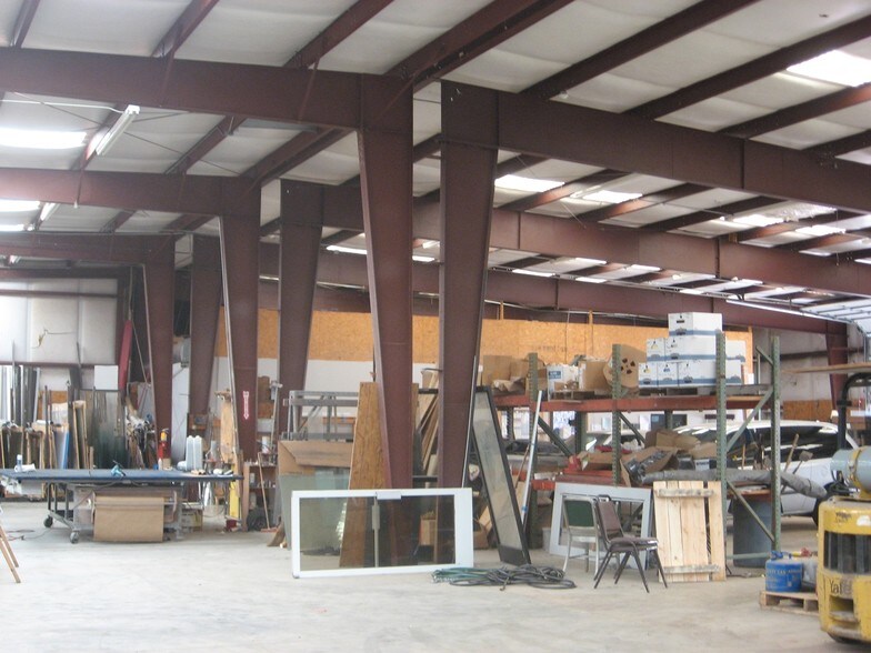 More Photos Of 2705 Poinsett Hwy, Greenville Manufacturing For Lease