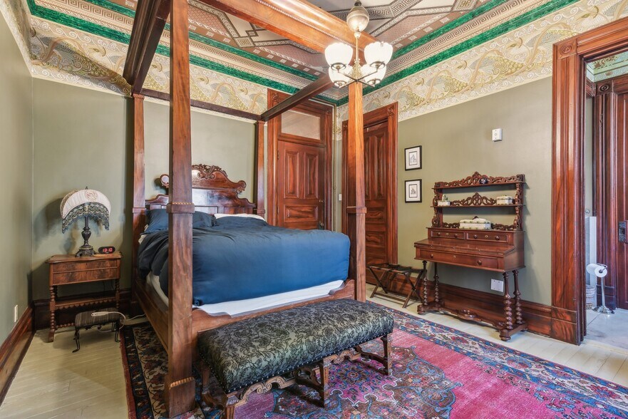 More Photos Of 1057 Steiner St, San Francisco Hospitality For Sale