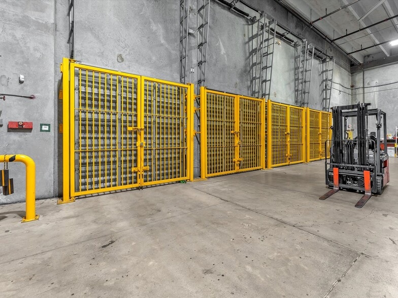More Photos Of 2244 NW 114th Ave, Miami Warehouse For Sale