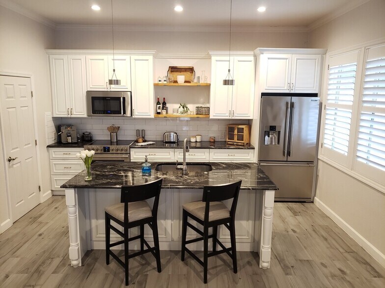 More Photos Of 10910 Ruden Rd, North Fort Myers Specialty For Sale