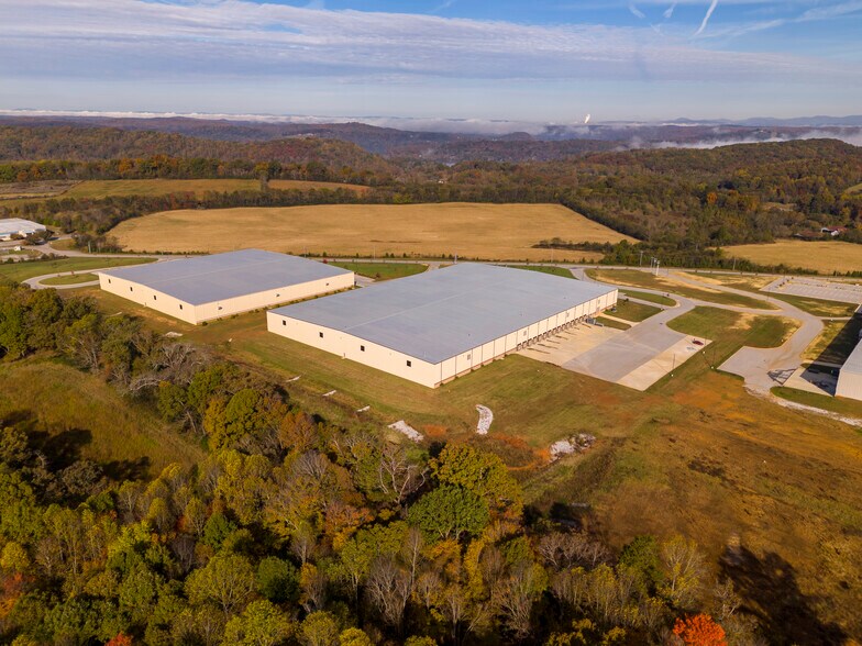 More Photos Of 2677 Huntington Park Dr, Loudon Warehouse For Lease