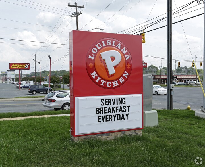 More Photos Of 1302 W Roosevelt Blvd, Monroe Fast Food For Lease