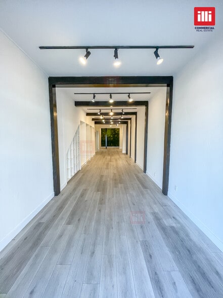 More Photos Of 12206 Ventura Blvd, Studio City Storefront Retail Office For Lease