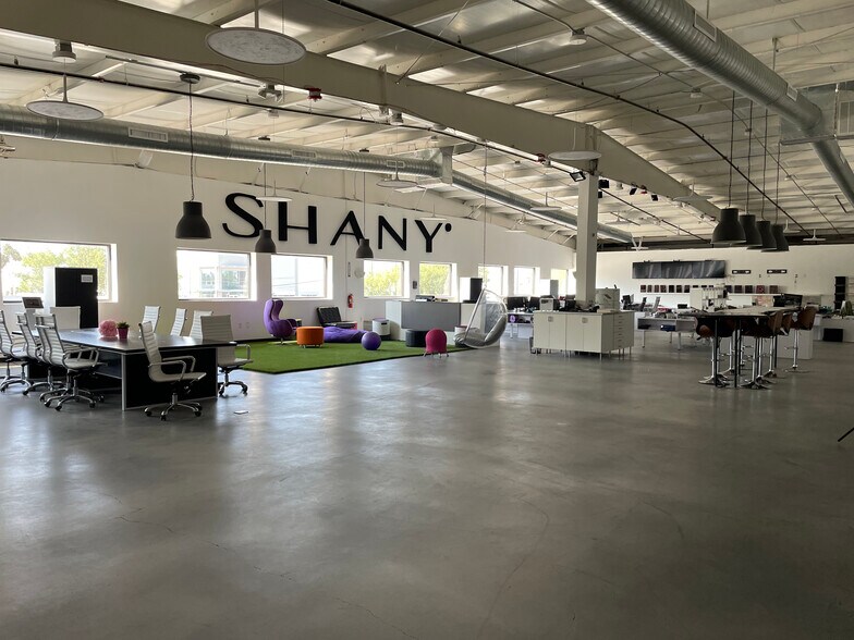 More Photos Of 10302 Mula Rd, Stafford Warehouse For Sale