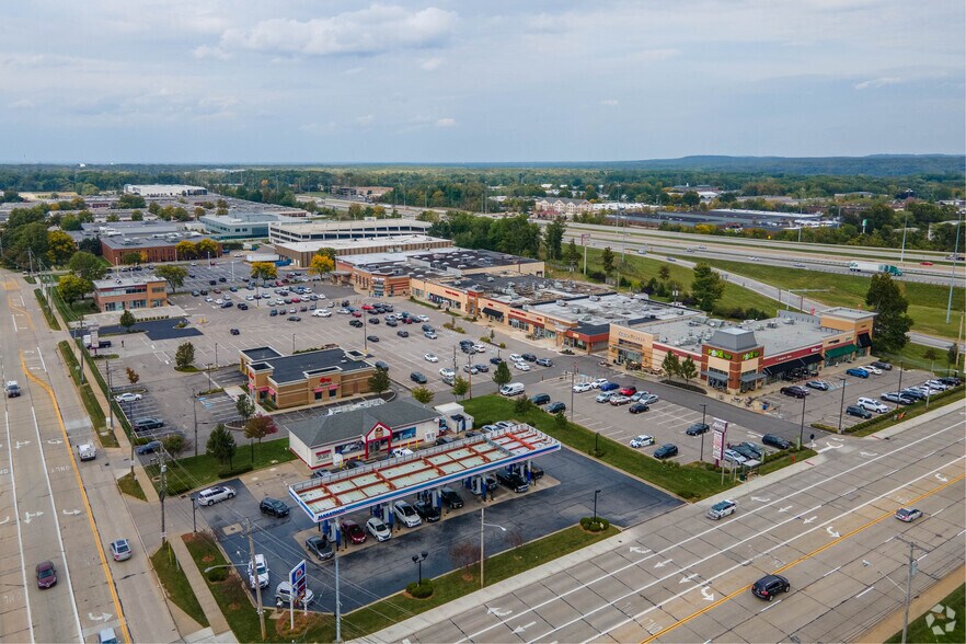 More Photos Of 730 Beta Dr, Mayfield Village Warehouse For Lease