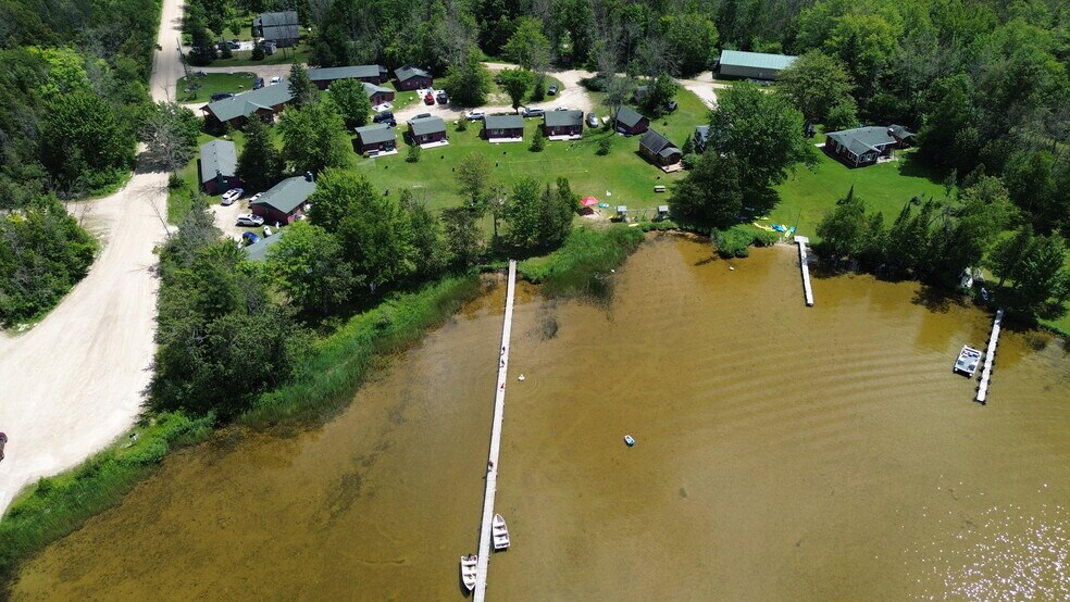 More Photos Of W17461 Norton Rd, Gould City Hotel For Sale