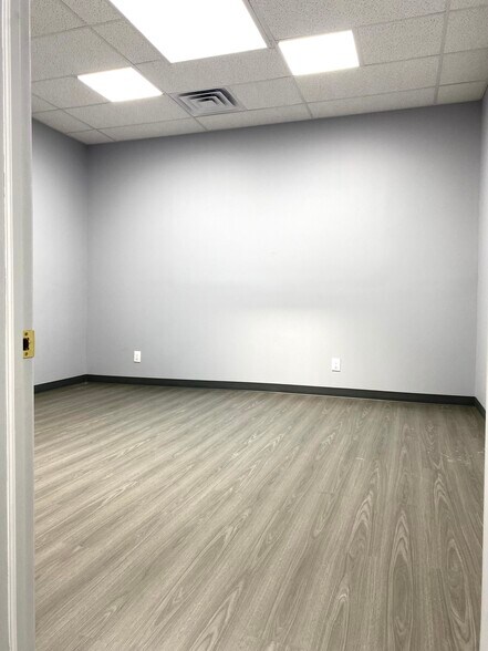 More Photos Of 153-33 Rockaway Blvd, Jamaica Office For Sale