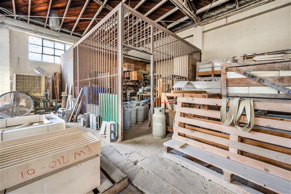 More Photos Of 22593 S Western Ave, Torrance Manufacturing For Sale