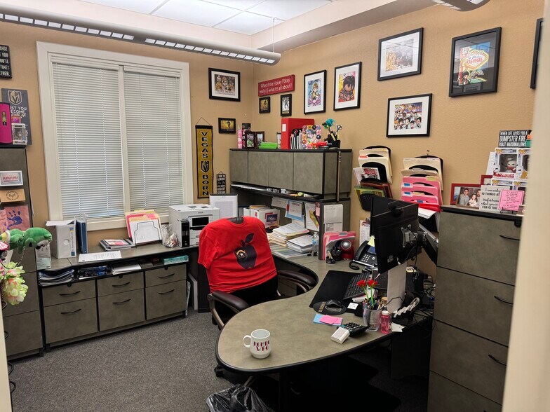 More Photos Of 3511 E Harmon Ave, Las Vegas Medical For Sale