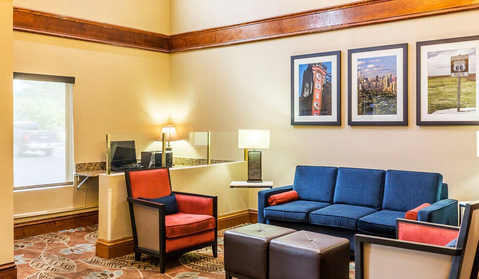 More Photos Of 2235 173rd St, Lansing Hotel For Sale