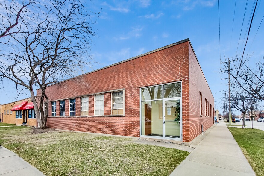 More Photos Of 8101 Ridgeway Ave, Skokie Warehouse For Sale