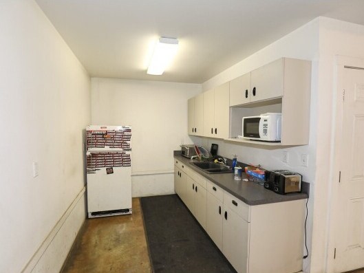 More Photos Of 133 S Old Pacific Hwy, Myrtle Creek Freestanding For Sale