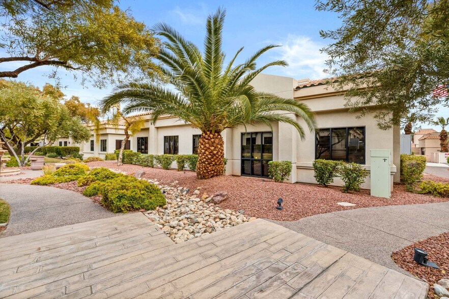 More Photos Of 7836 W Sahara Ave, Las Vegas Office For Sale