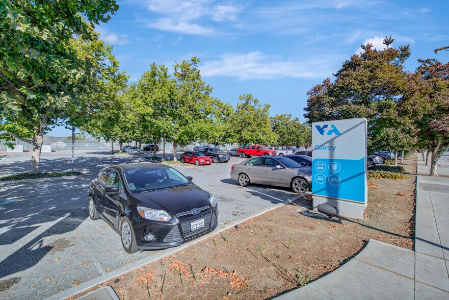 More Photos Of 7191 Eigleberry St, Gilroy Apartments For Sale