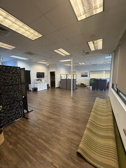 More Photos Of 144 Talbert Pointe Dr, Mooresville Light Distribution For Lease