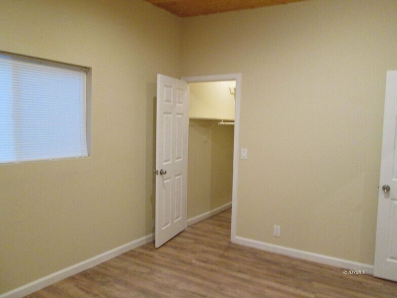 More Photos Of 52810 Pine Cove Rd, Idyllwild-Pine Cove Manufactured Housing Mobile Home Park For Sale