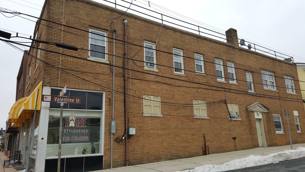 More Photos Of 112 Main St, Hackettstown Storefront Retail Residential For Lease