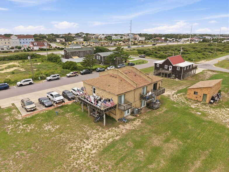 More Photos Of 3207 Briggs St, Kill Devil Hills Apartments For Sale