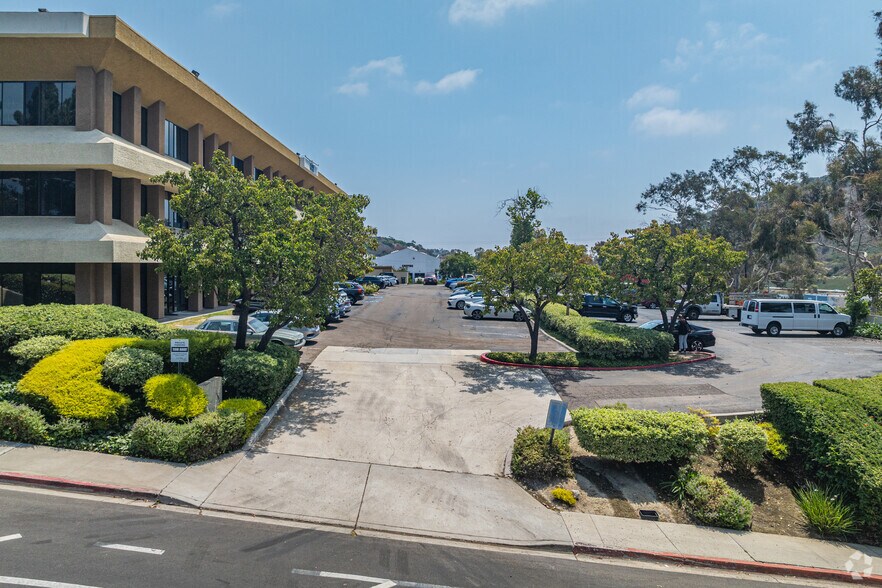 More Photos Of 4141 Jutland Dr, San Diego Office For Lease